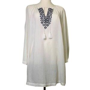 NWT. Old Navy White Tunic with Black Embroidery. Gauzy top. Women’s Large.